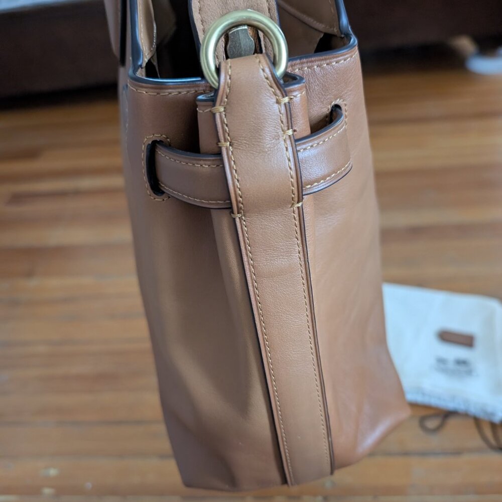 Coach Empire 40 Tan never used! - Picture 3 of 8